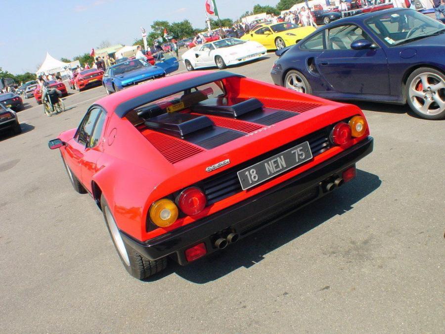  Ferrari 512 BBi 1984 года  (фото 18 из 45)